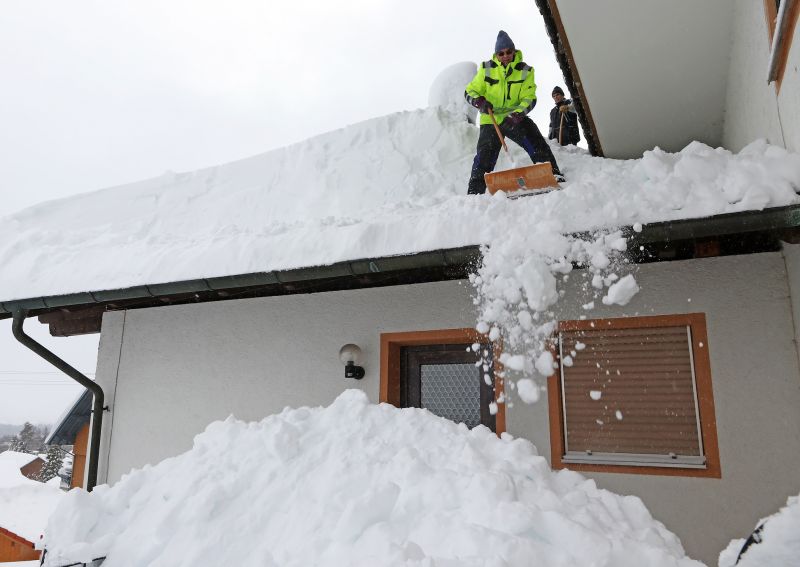 Winter Roofing Service